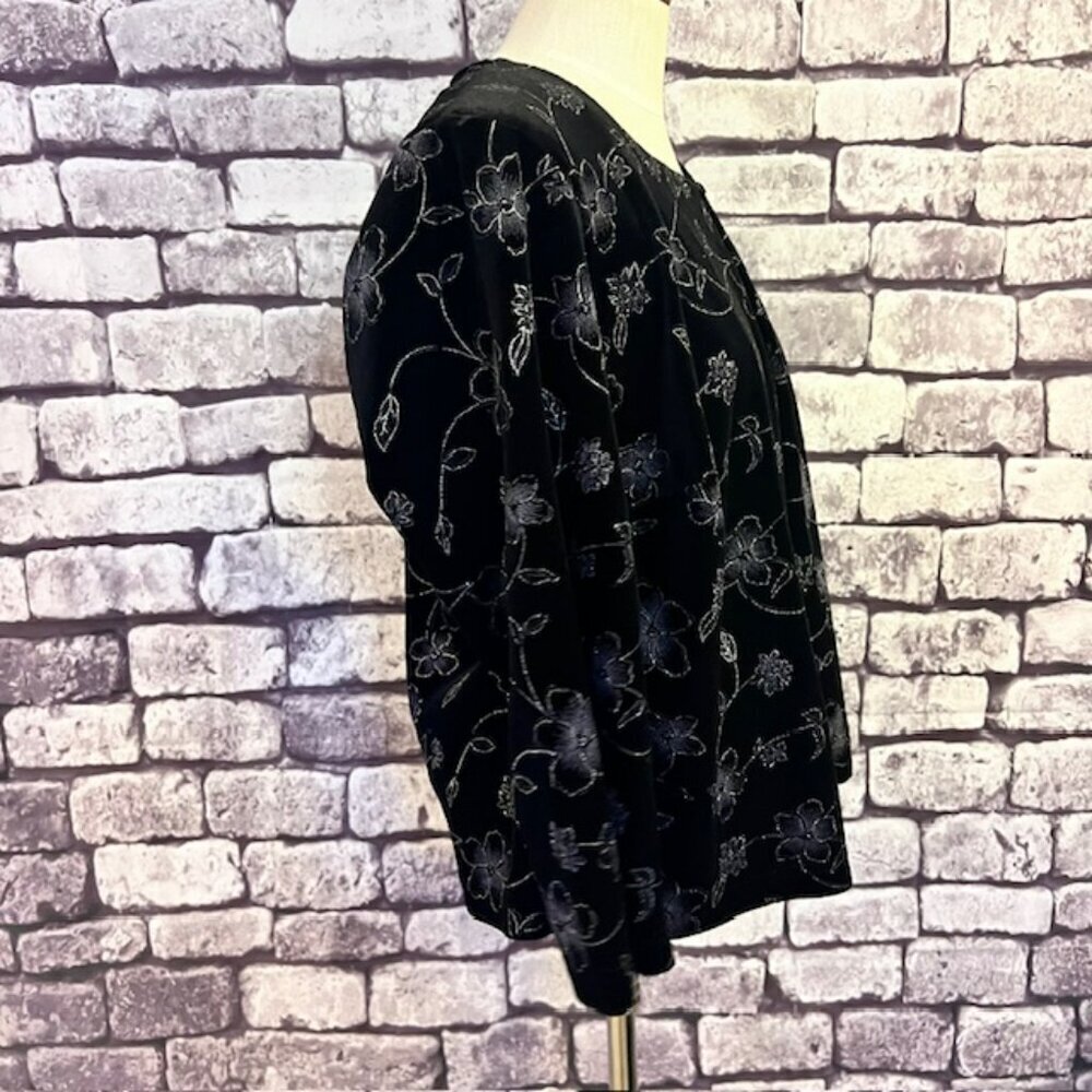 Briggs Black & Silver Cardigan W/ Attached Tank Size 1X - Picture 7 of 8